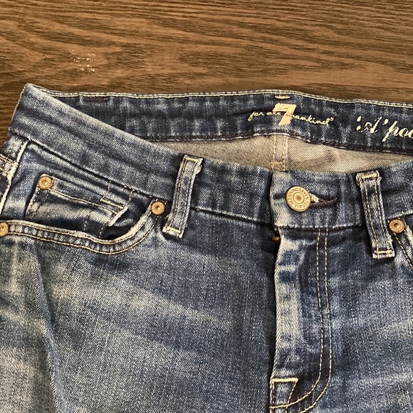 7 for all mankind boot cut flare jeans. Size 27. Medium wash. Faded front. - Picture 5 of 16